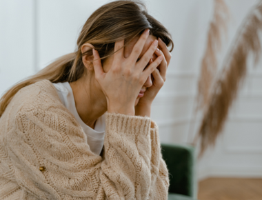 2146 20221111 085613 Bh Blog Sobriety During The Holidays 380×290